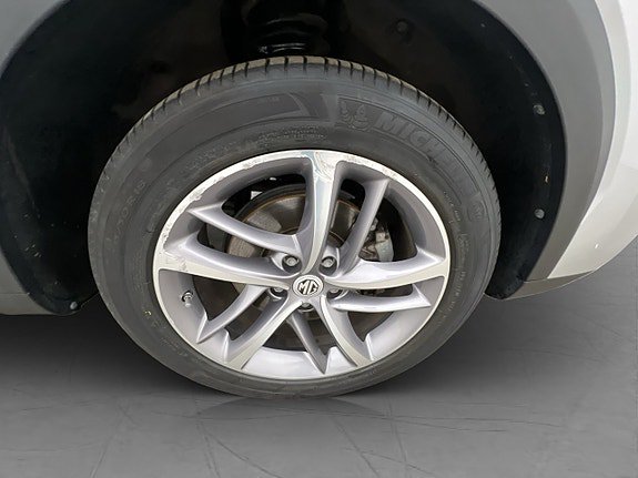 Vehicle Image 37