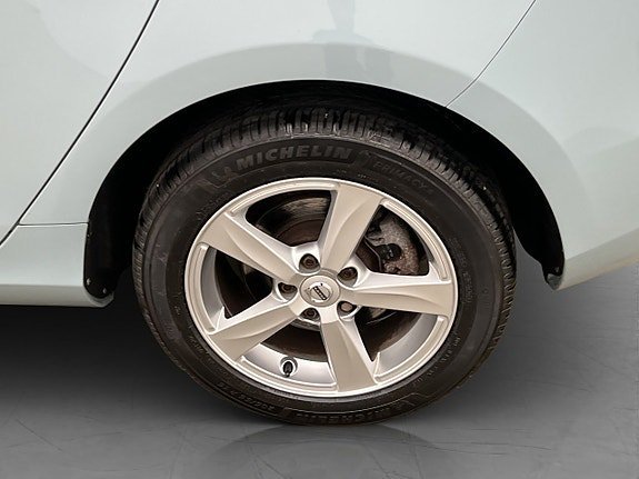 Vehicle Image 31