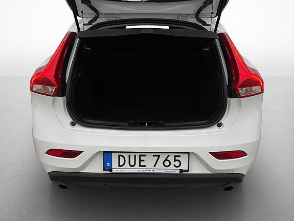 Vehicle Image 26