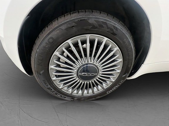 Vehicle Image 33
