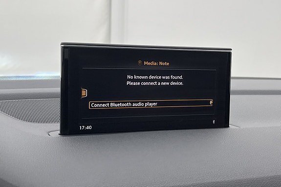 Vehicle Image 26