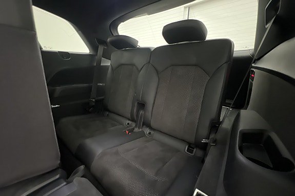 Vehicle Image 34