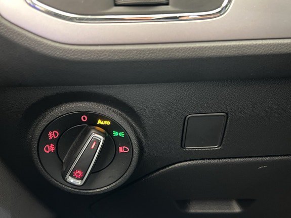 Vehicle Image 29