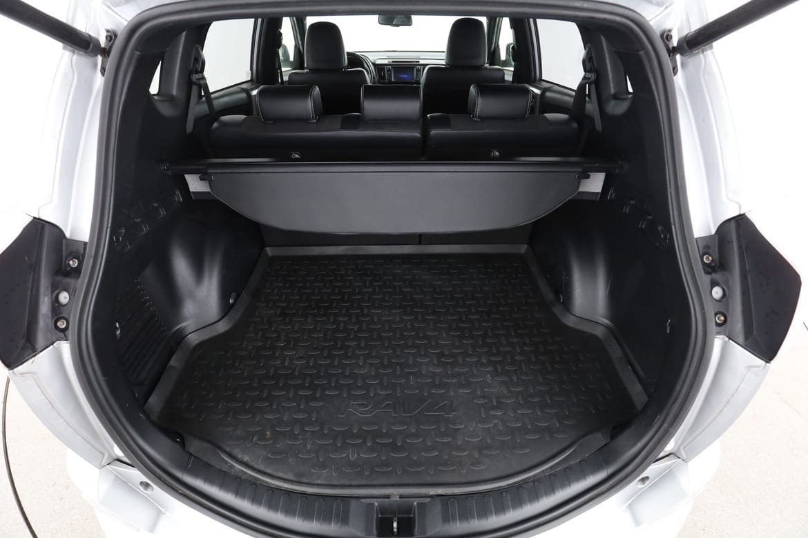 Vehicle Image 18