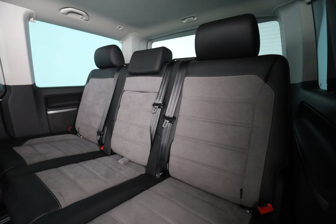Vehicle Image 36