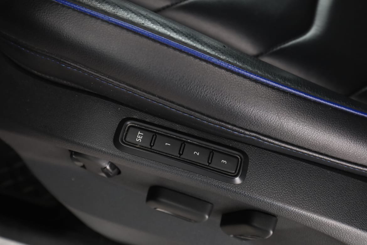 Vehicle Image 42