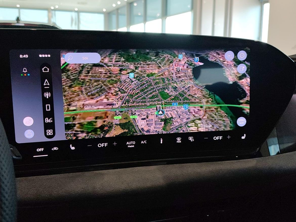 Vehicle Image 16