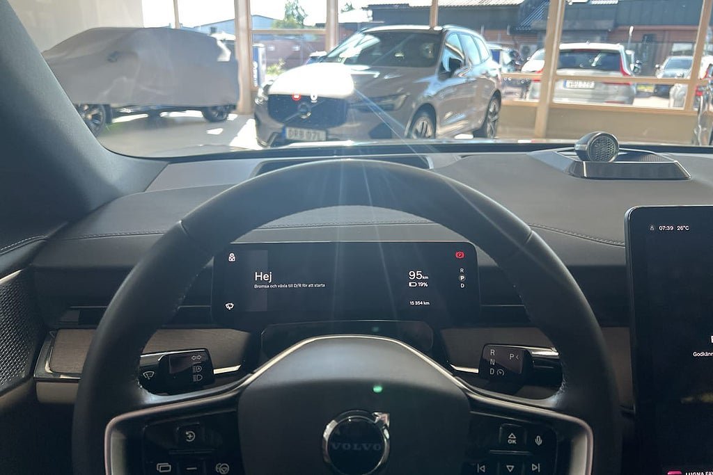Vehicle Image 26