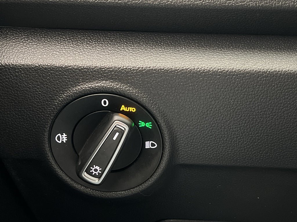 Vehicle Image 27