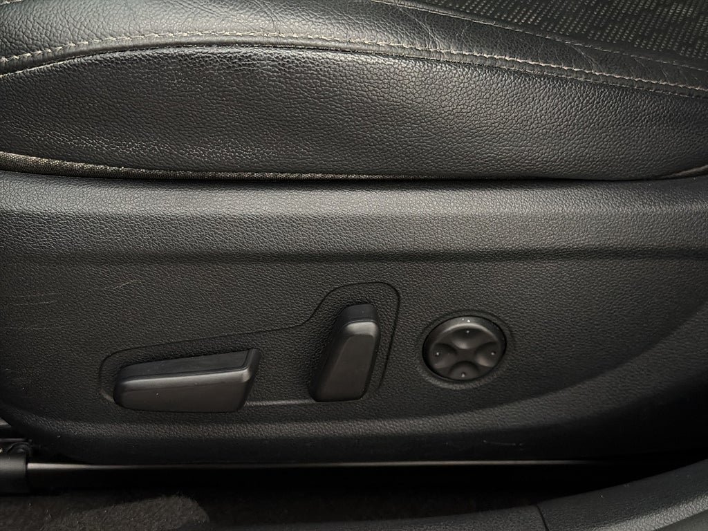 Vehicle Image 36