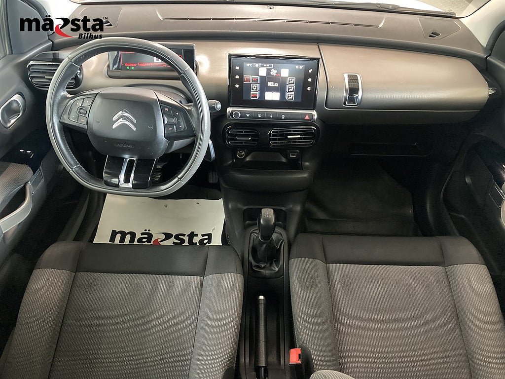 Vehicle Image 12