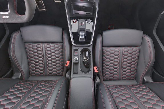 Vehicle Image 23