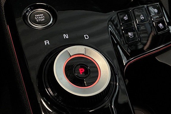 Vehicle Image 26