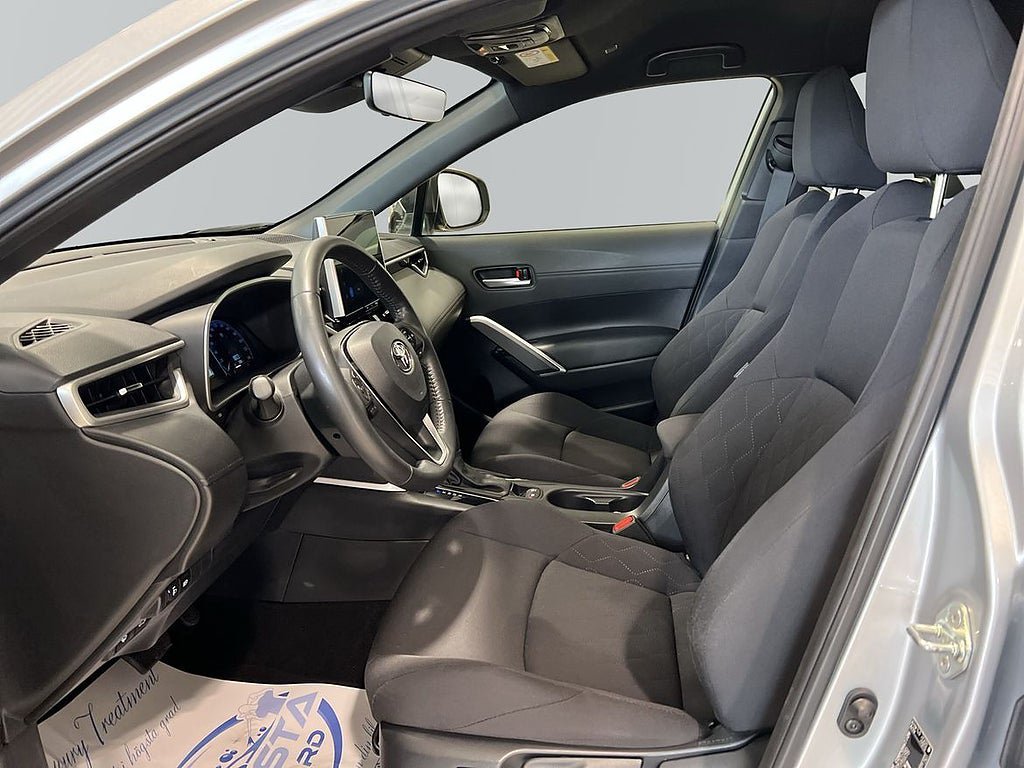 Vehicle Image 12