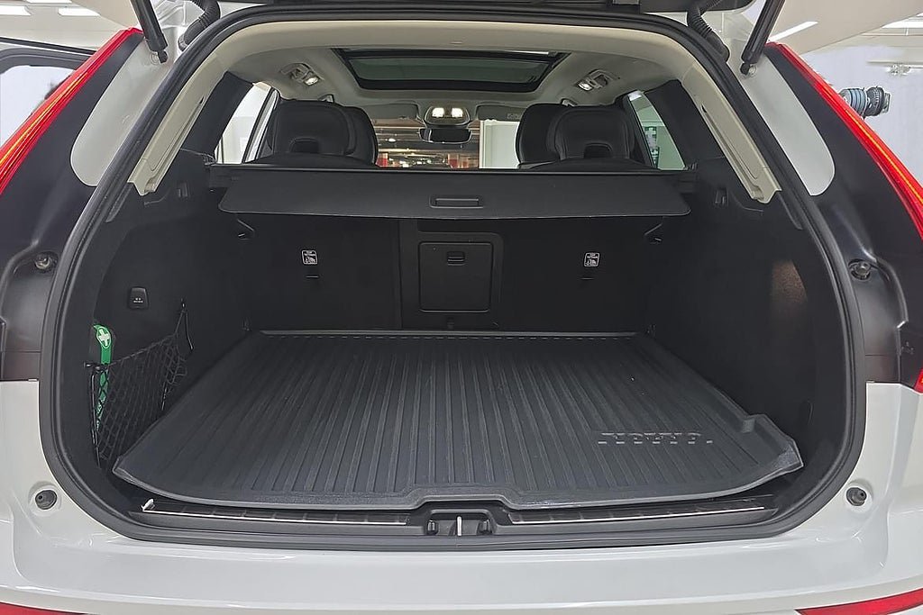 Vehicle Image 23