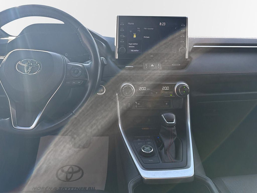 Vehicle Image 9