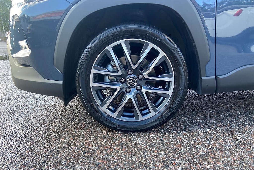 Vehicle Image 17