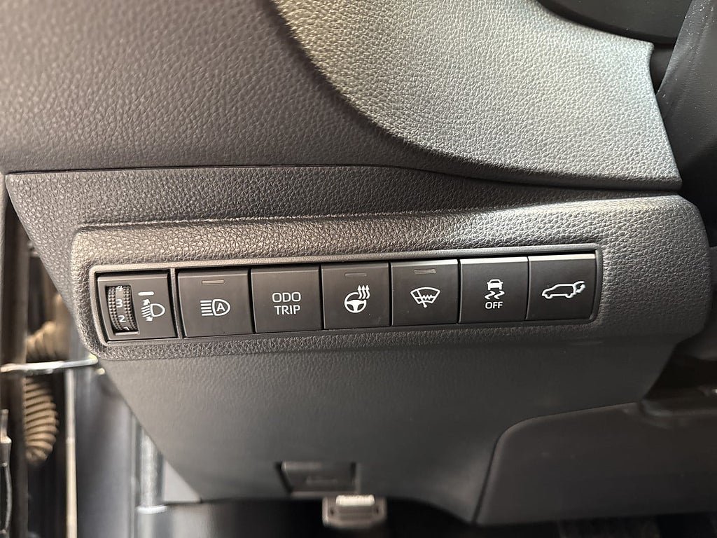 Vehicle Image 17