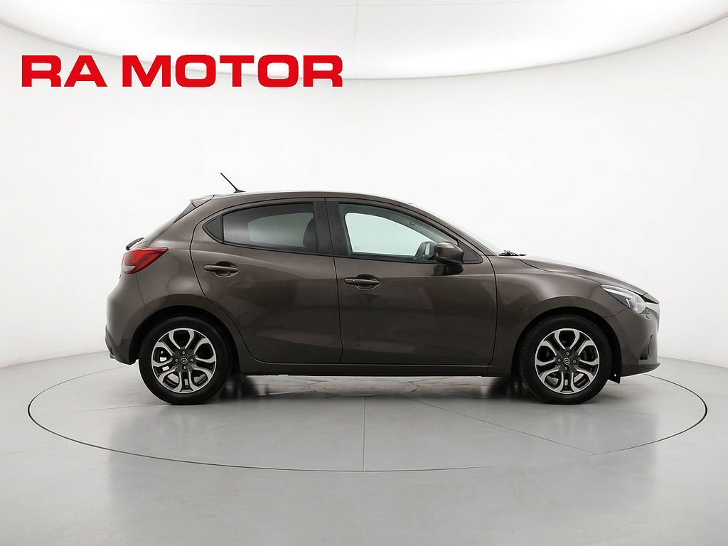 Vehicle Image 6