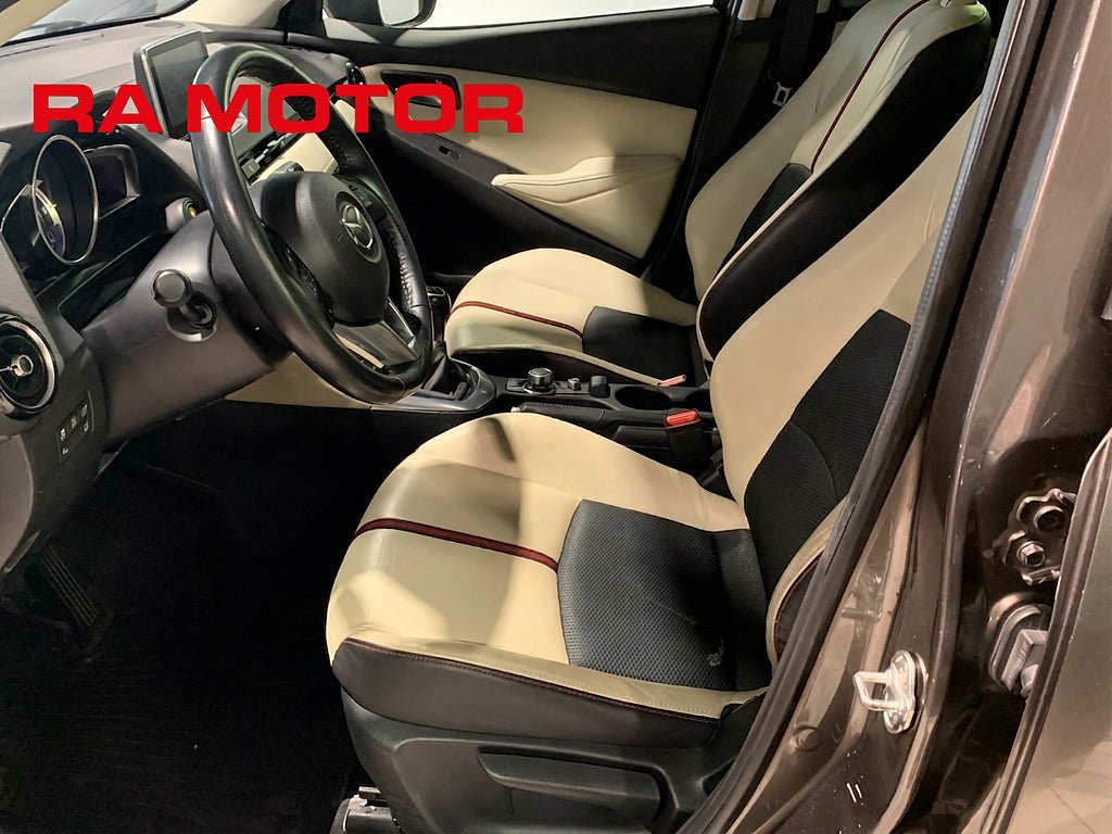 Vehicle Image 14
