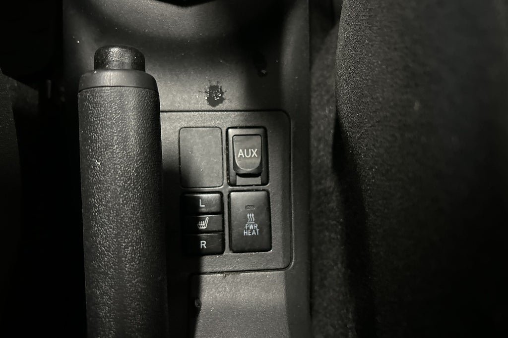 Vehicle Image 12