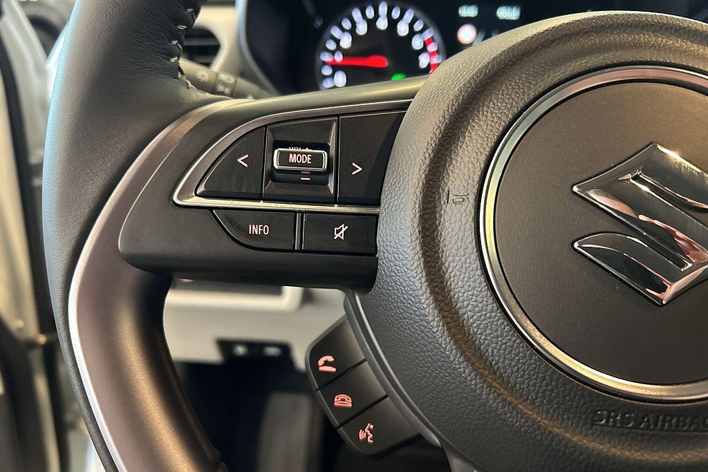 Vehicle Image 24