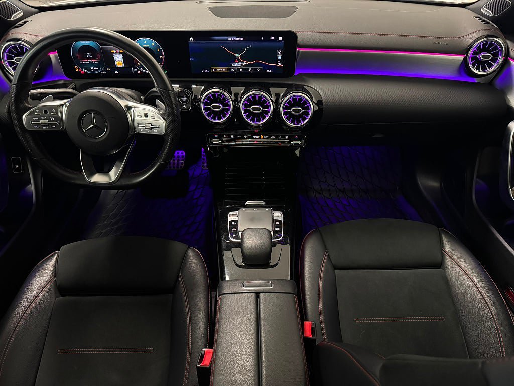 Vehicle Image 28