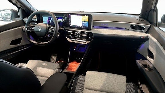 Vehicle Image 12
