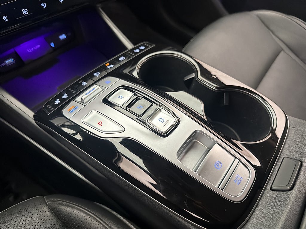 Vehicle Image 28