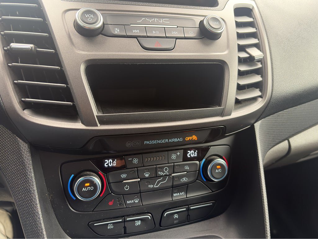 Vehicle Image 19
