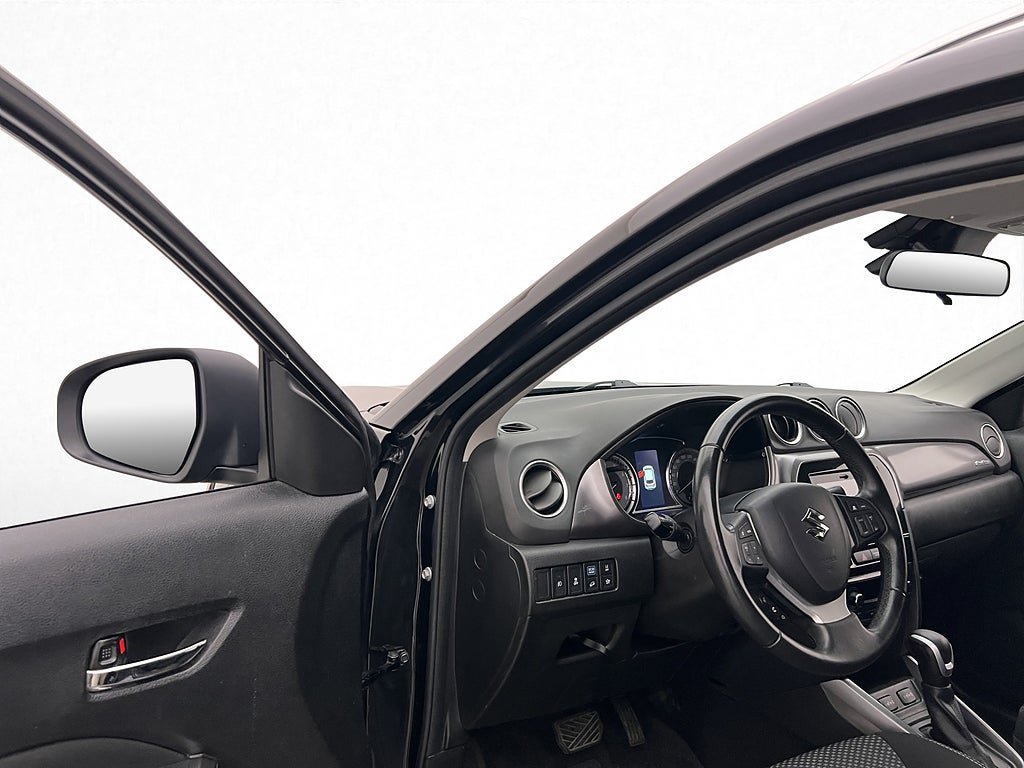 Vehicle Image 10
