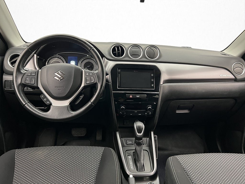 Vehicle Image 12