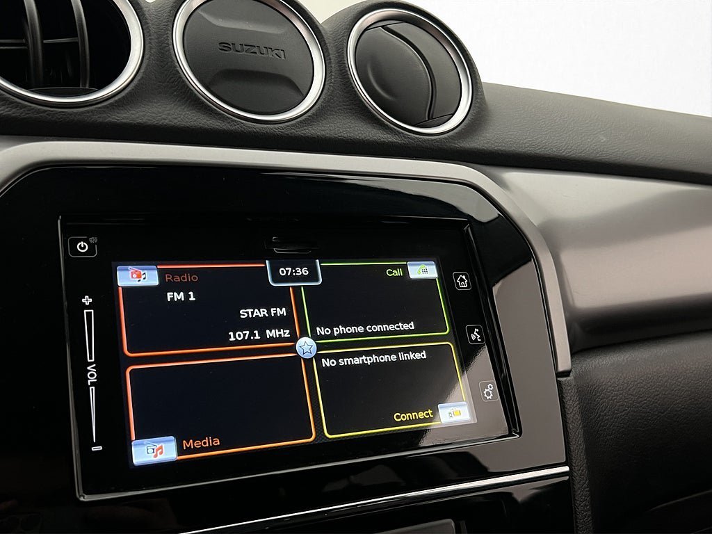 Vehicle Image 18
