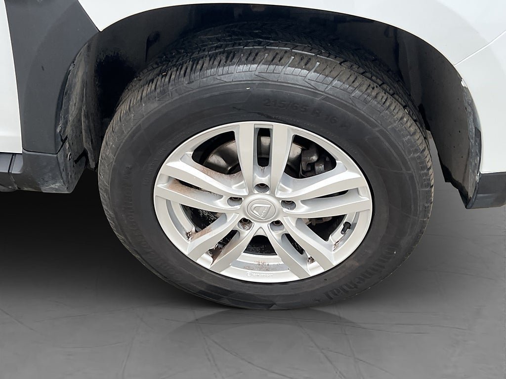 Vehicle Image 25