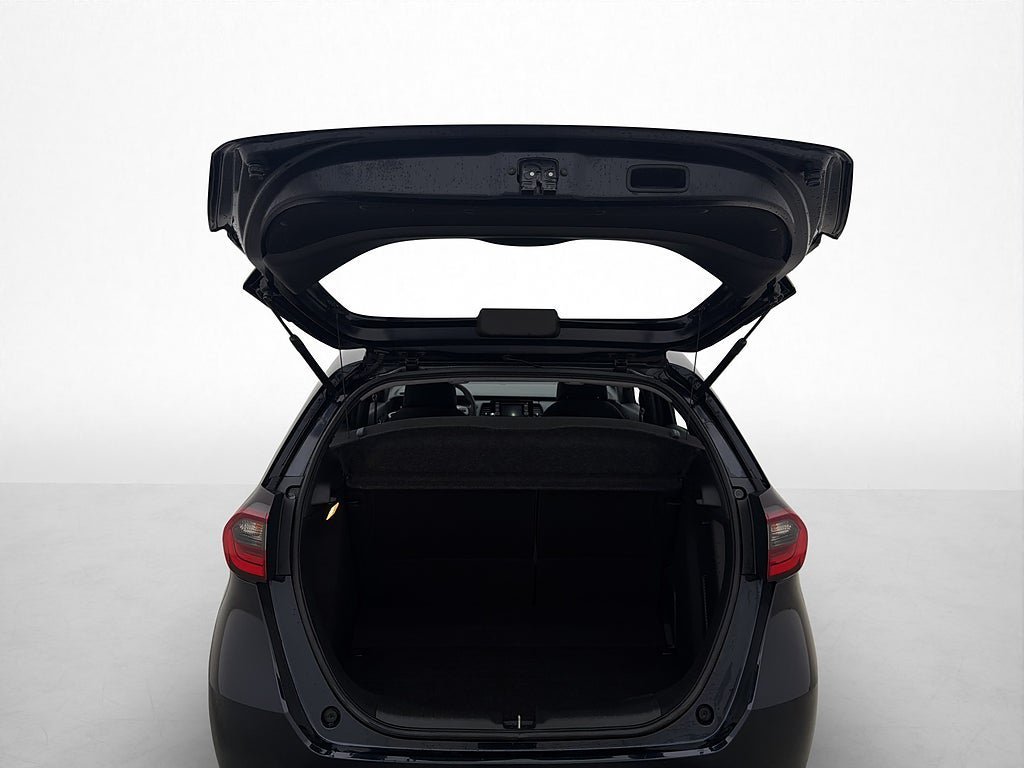 Vehicle Image 22