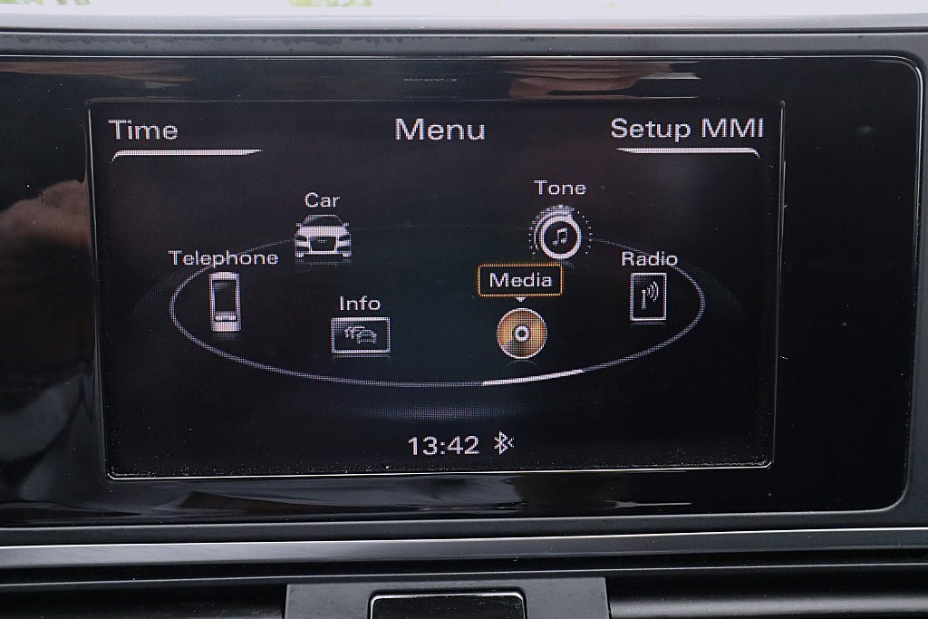 Vehicle Image 14