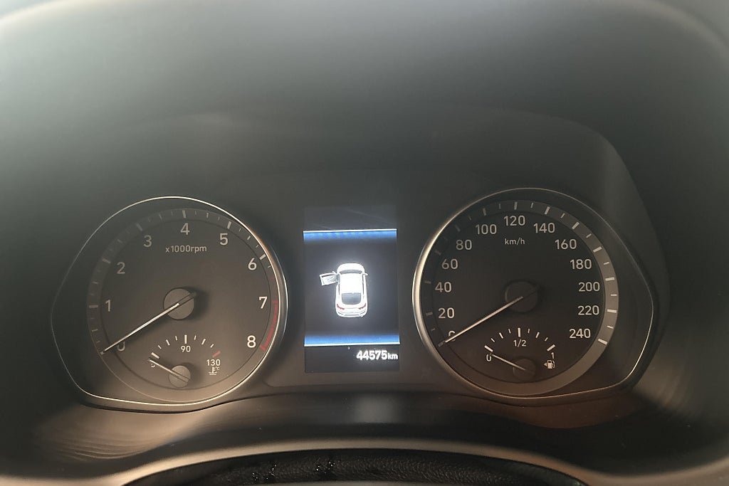 Vehicle Image 22