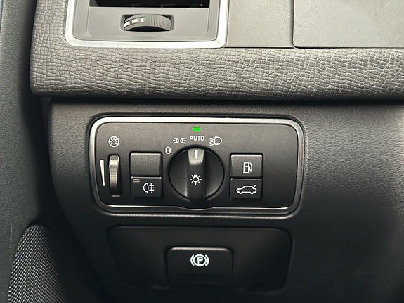 Vehicle Image 29