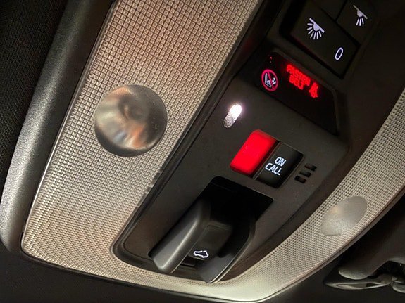 Vehicle Image 24