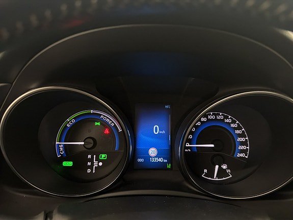 Vehicle Image 15
