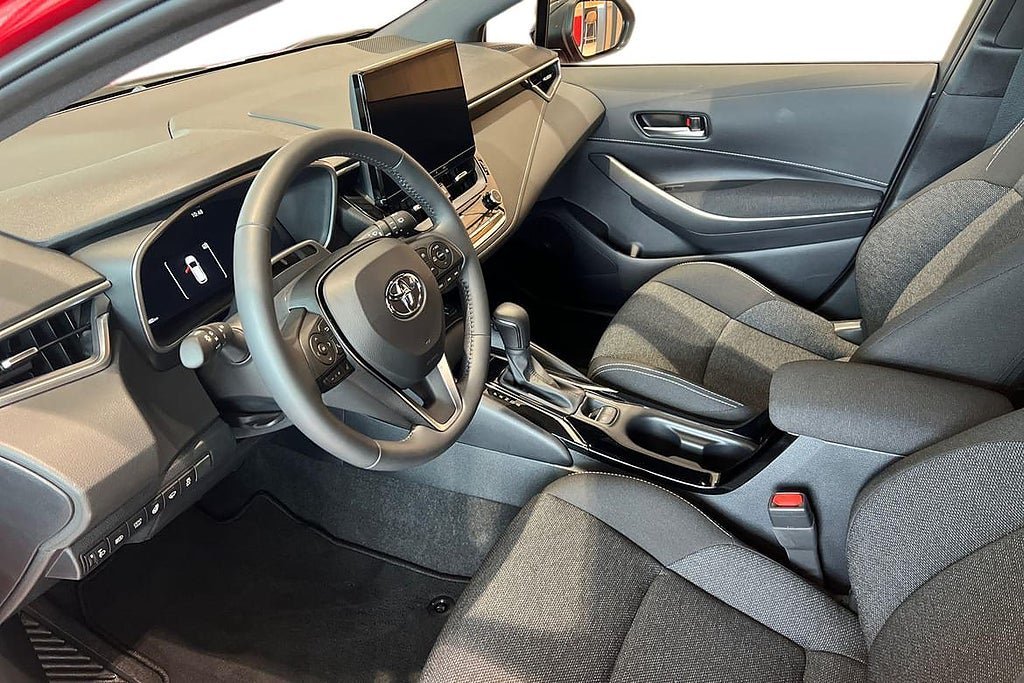 Vehicle Image 14