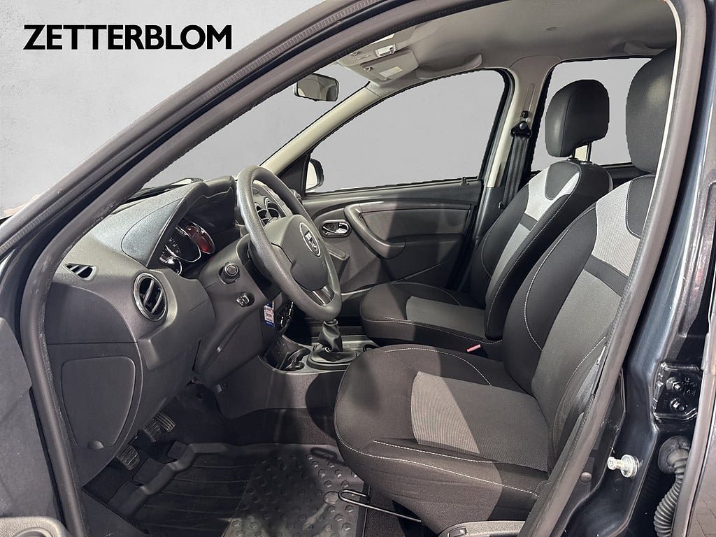 Vehicle Image 7