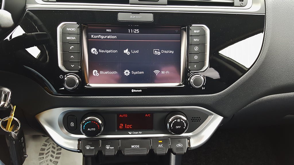 Vehicle Image 19