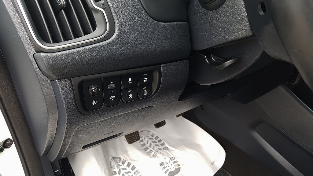 Vehicle Image 24