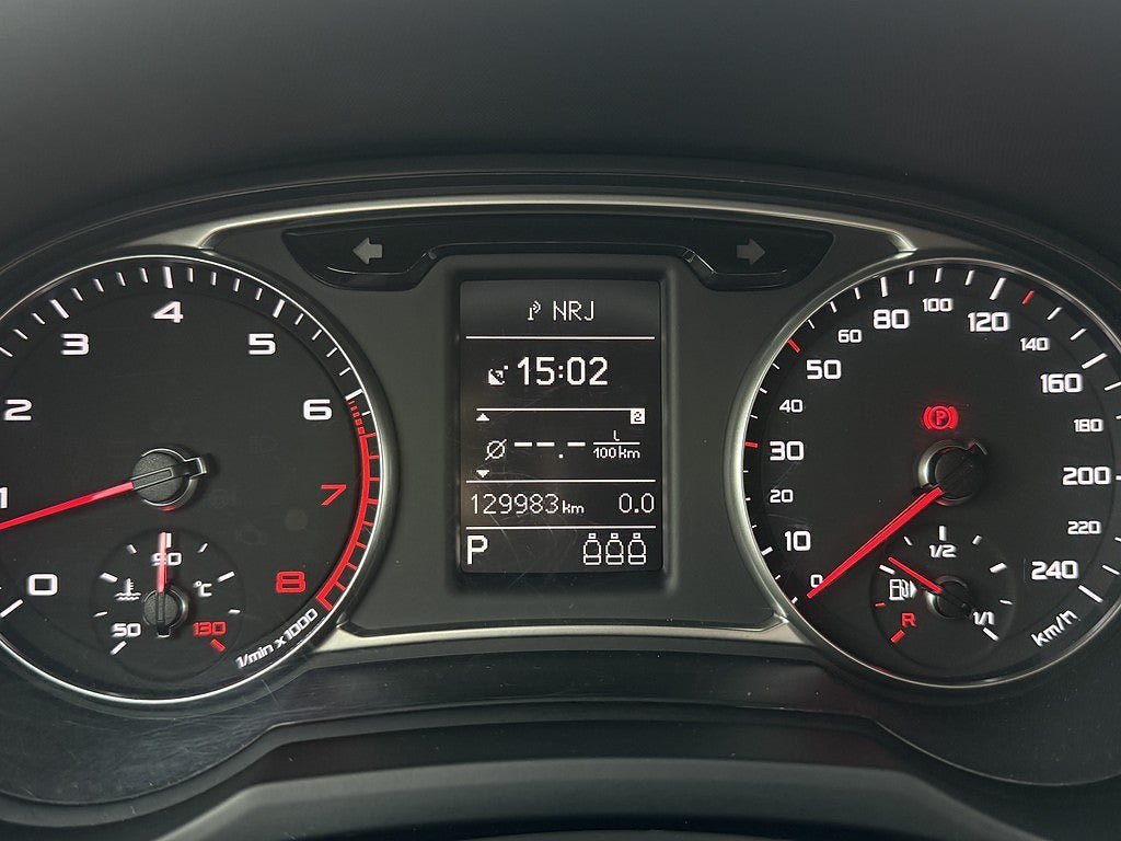 Vehicle Image 16