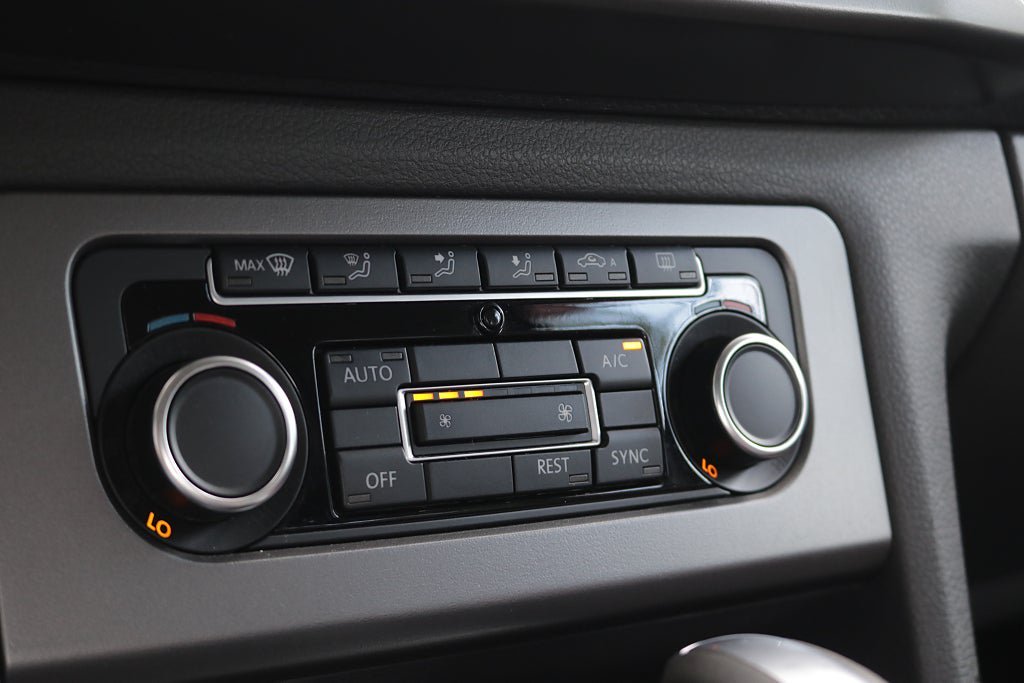 Vehicle Image 27
