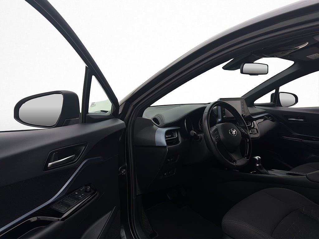Vehicle Image 10