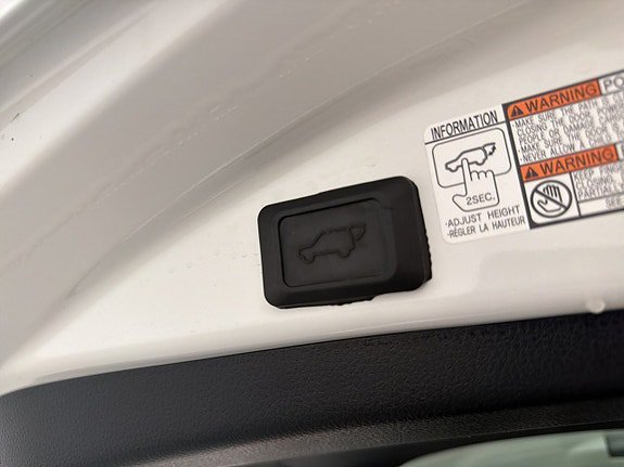 Vehicle Image 33