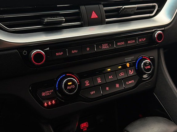 Vehicle Image 26