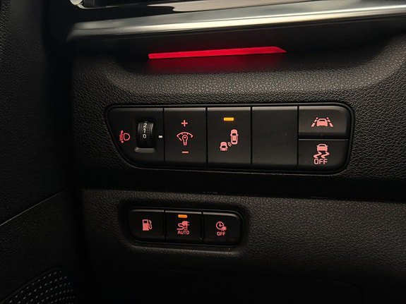Vehicle Image 29